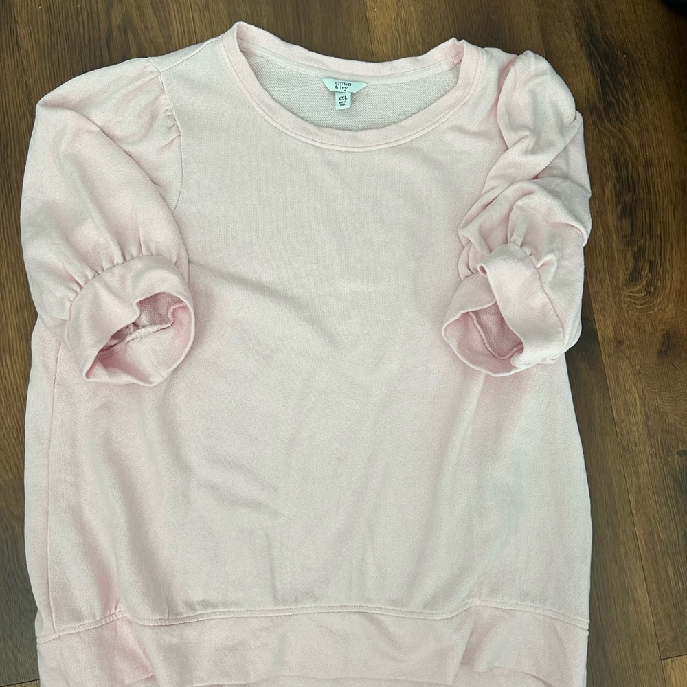 Crown & Ivy Light Pink Sweatshirt